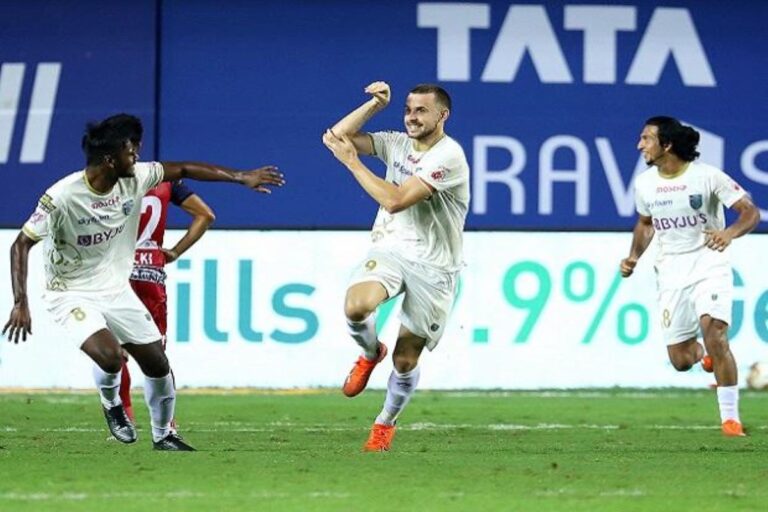 10-men Kerala Blasters Redeem Themselves With A Win Over The Red Miners In An Exciting Five-Goal Thriller!