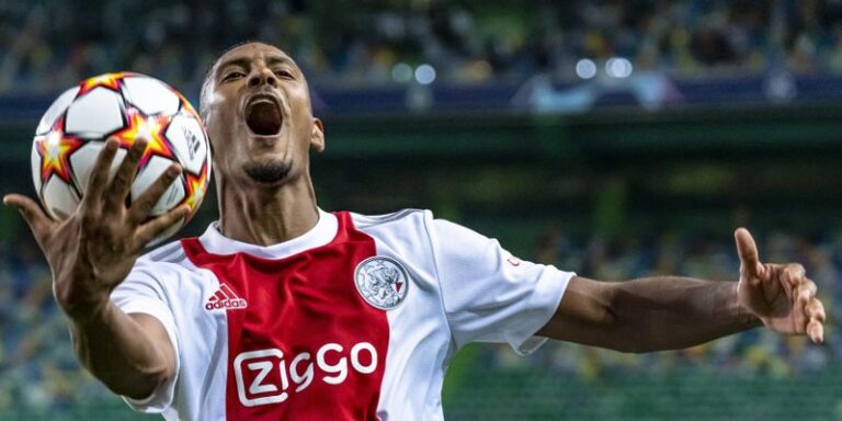 Reports | Bayern Munich targeting Sebastien Haller as their replacement for Robert Lewandowski